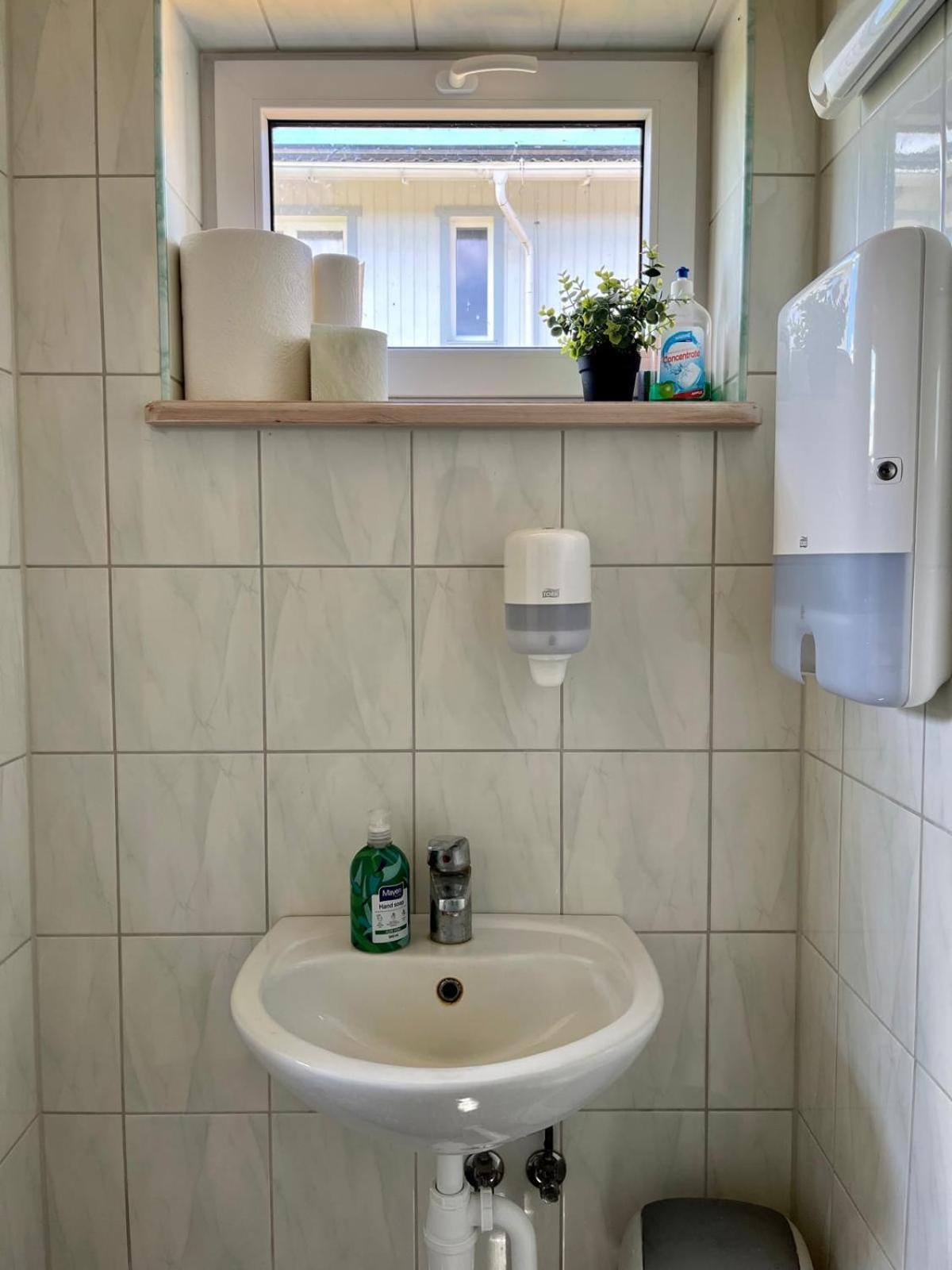 Hotel Roograhu Kaemping Heilu Esterno foto